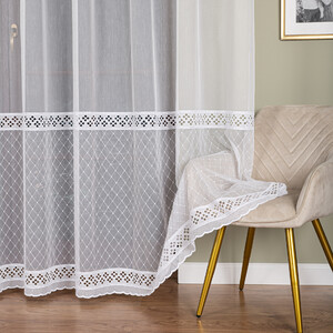 Vyšívaná biela záclona metrážová výška 285 cm