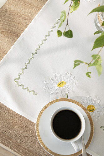 summer-bieznik-z-haftem-szerokosc-38cm-x-wysokosc-140cm-kolor-001-bialy-192037-ksp-l01-038140-1