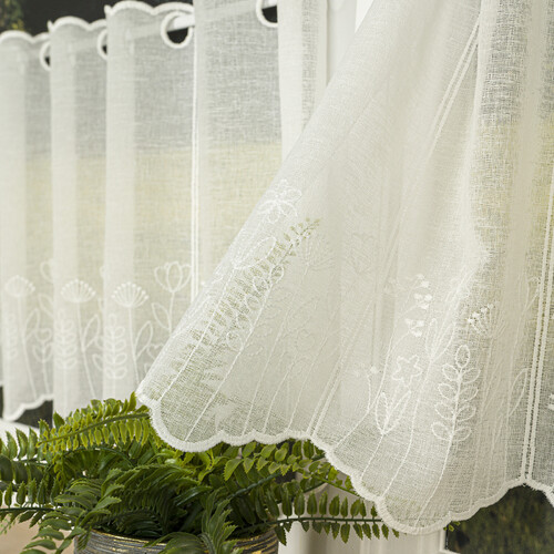 zazdrostka-haftowana-na-batycie-wysoko-40cm-kolor-010-kremowy-027330-420-010-000040-1